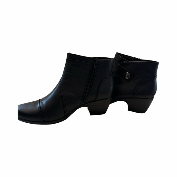 Clark’s black bootie with 2 inch heel size 8 ultimate comfort collection - Picture 3 of 11